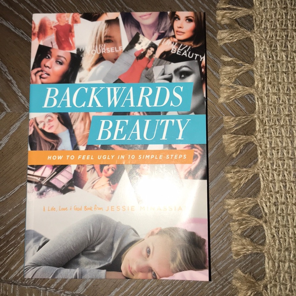 Backwards beauty book for teens / women !